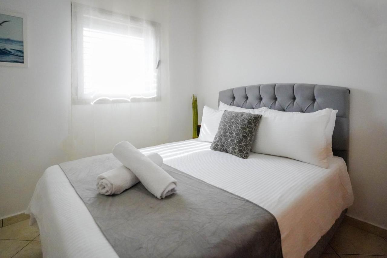 Two Bed Room Apartment 5 Min Walk To The Beach Ейлат Екстериор снимка