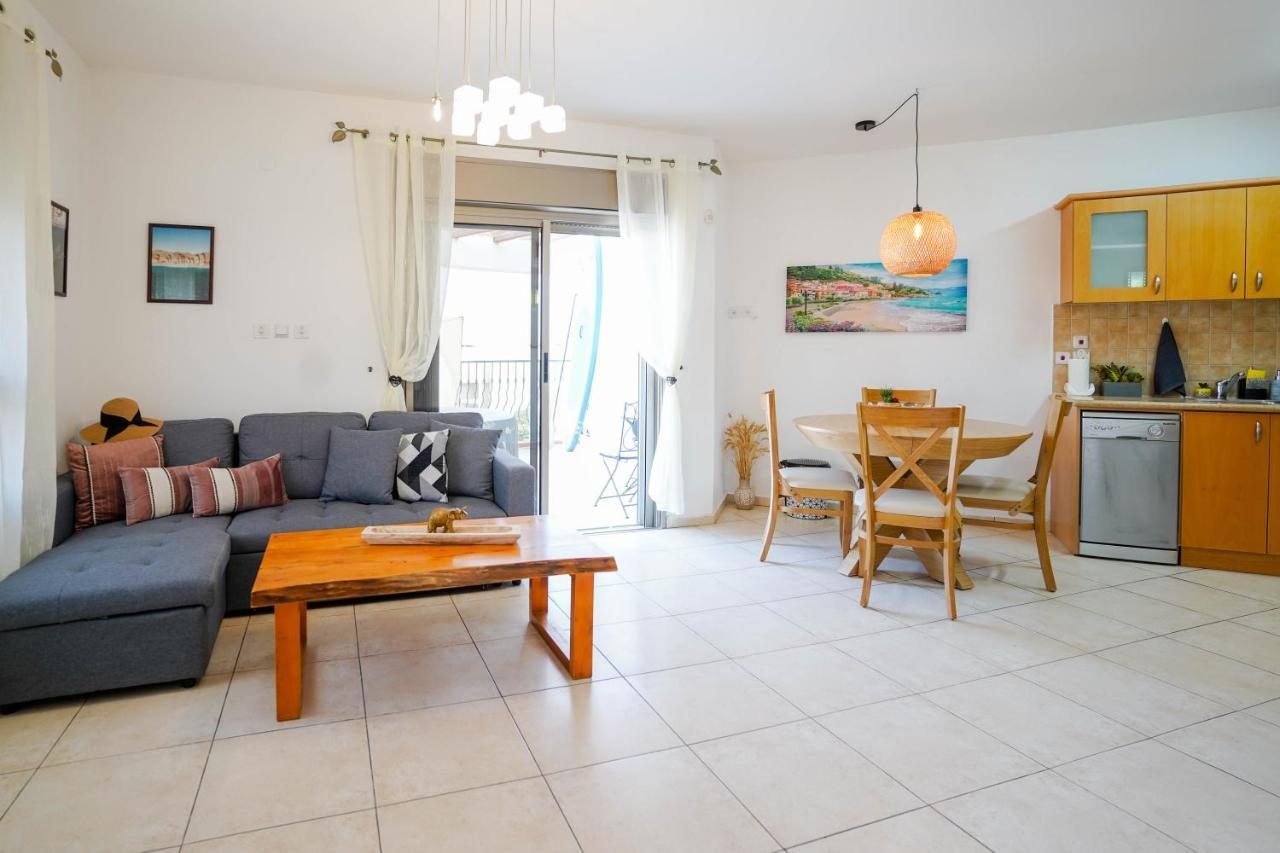 Two Bed Room Apartment 5 Min Walk To The Beach Ейлат Екстериор снимка