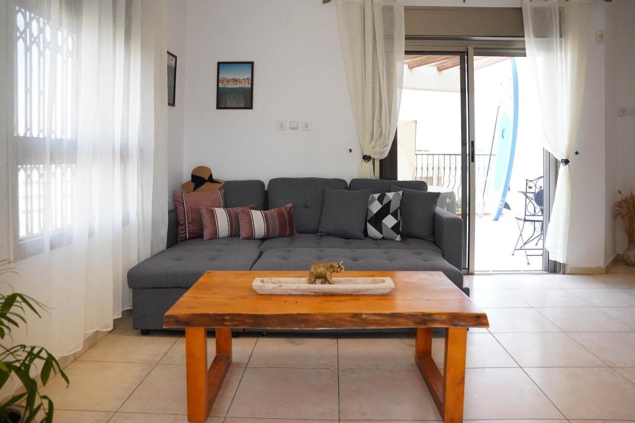 Two Bed Room Apartment 5 Min Walk To The Beach Ейлат Екстериор снимка