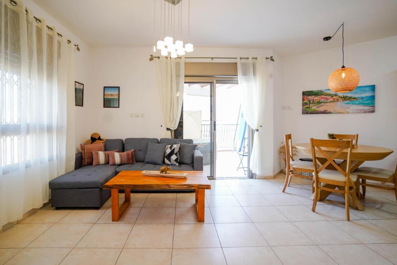Two Bed Room Apartment 5 Min Walk To The Beach Ейлат Екстериор снимка